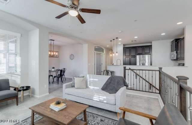 4763 E Red Oak Lane unit: 101 photos photos