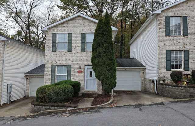 2 Bedroom, 2.5 Bath Townhouse near Med Center - Available 08/05/26 photos photos