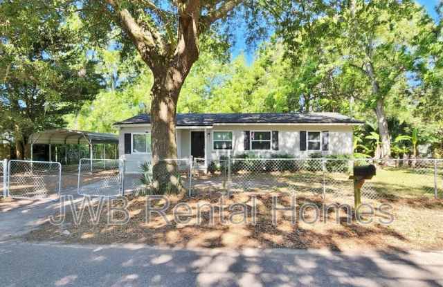 818 Erie Ave photos photos