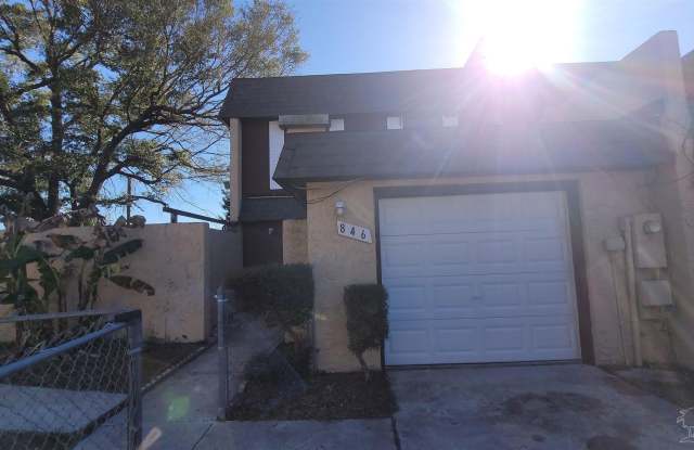 846 Esconditas Pl photos photos