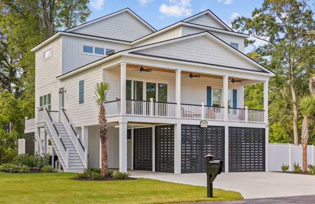 Gorgeous Custom Home Available for Snowbird Rental January-February 2026!! - 40 Cayman Loop, Georgetown County, SC 29585
