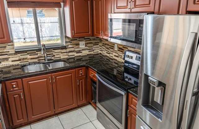 3783 NW 201st Ter # 3783, Miami Gardens, FL 33055 Gallery 1