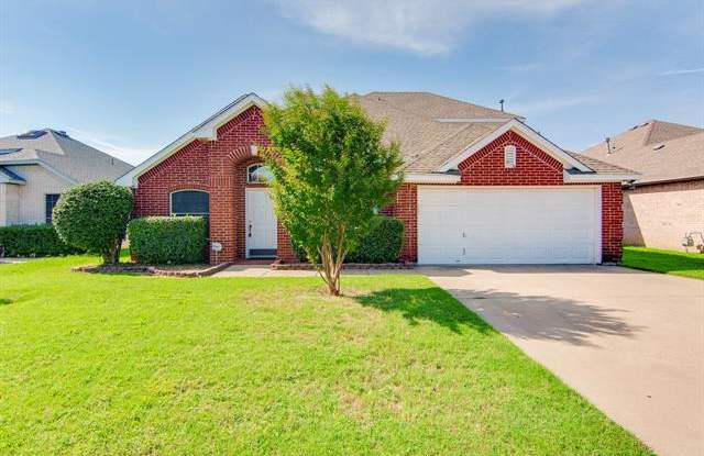 1133 Hillwood Drive - 1133 Hillwood Drive, Saginaw, TX 76179