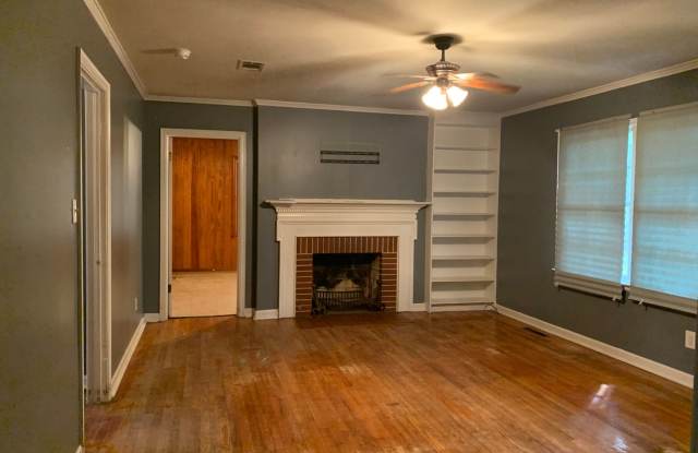 Charming 3-Bedroom, 1.5-Bathroom Brick Rental Home Near VSU & SGMC – Valdosta, GA Gallery 4