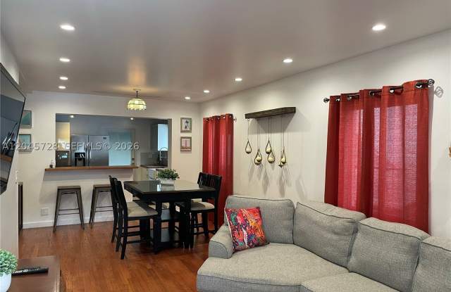 2112 SW 60th Ct photos photos 2112 SW 60th Ct photos photos