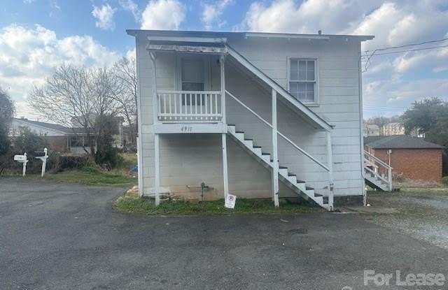 4911 Monroe Road photos photos