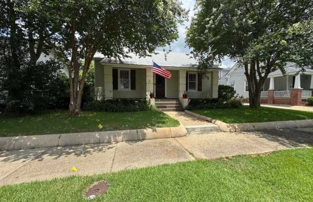1106 E Jackson St - 1106 East Jackson Street, Pensacola, FL 32501