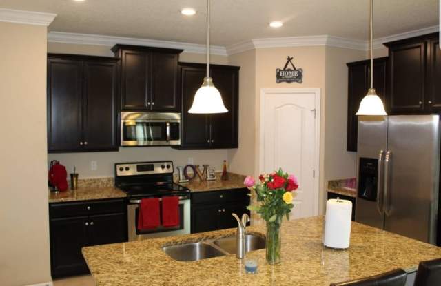 1470 Aspenwood Drive Gallery 3