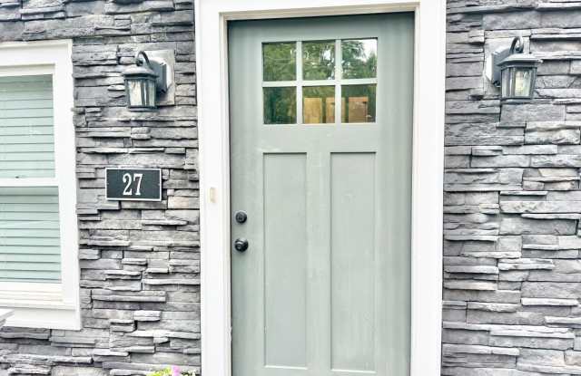 27 Brookside Road Gallery 3