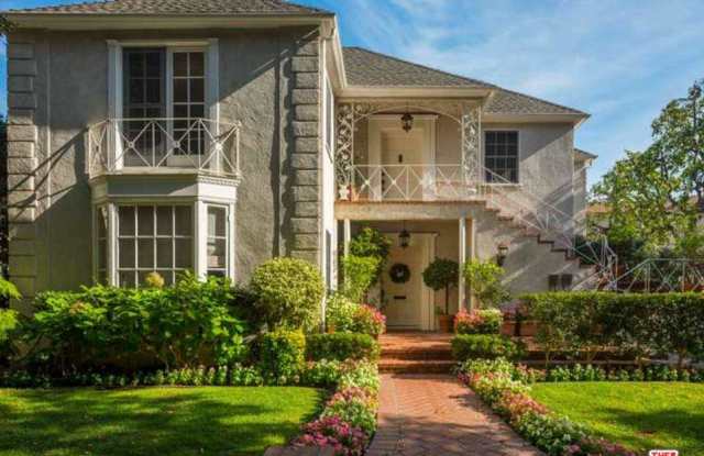 218 South SPALDING Drive - 218 South Spalding Drive, Beverly Hills, CA 90212