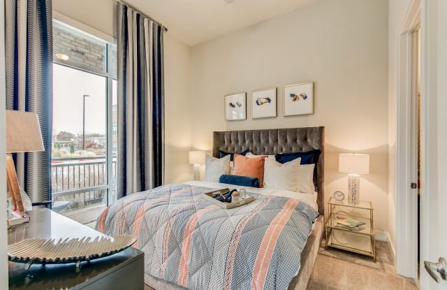 Eastbank River Walk Townhomes & Apartments Gallery 3