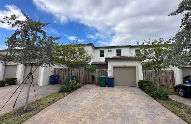 12838 SW 243rd St photos photos