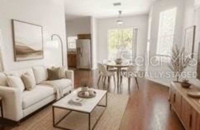 445 BAYOU VILLAGE Drive Gallery 4