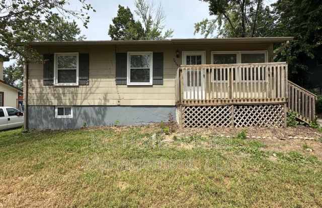 7404 E 50th St photos photos