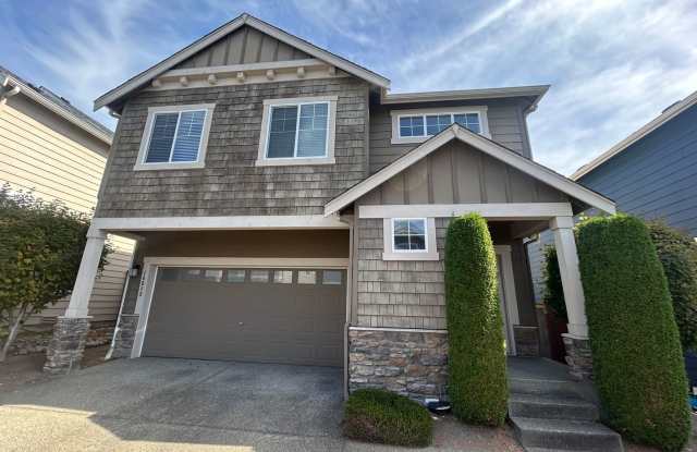 Beautiful 4 bedroom home in Lynnwood AVAILABLE NOW! photos photos