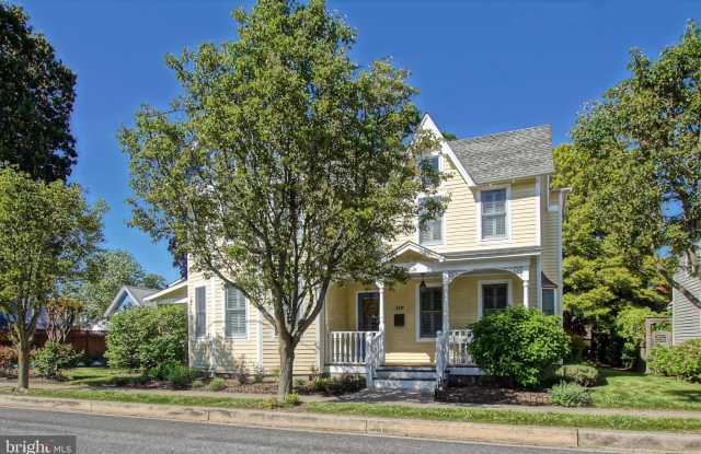 119 DEWEY Avenue photos photos