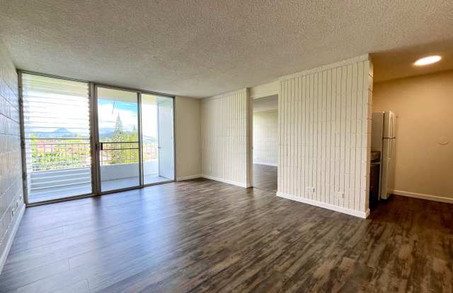 Haiku Hale: 2 Bed, 1 Bath Condo w/ 1 Parking and Basic Cable - 46-283 Kahuhipa Street, Kaneohe, HI 96744