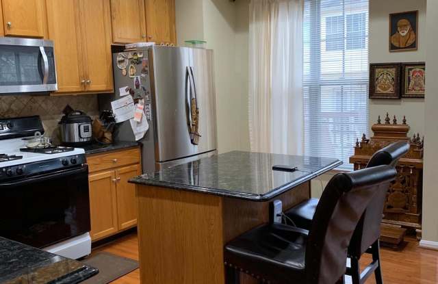 13511 GEORGE WYTHE COURT Gallery 2