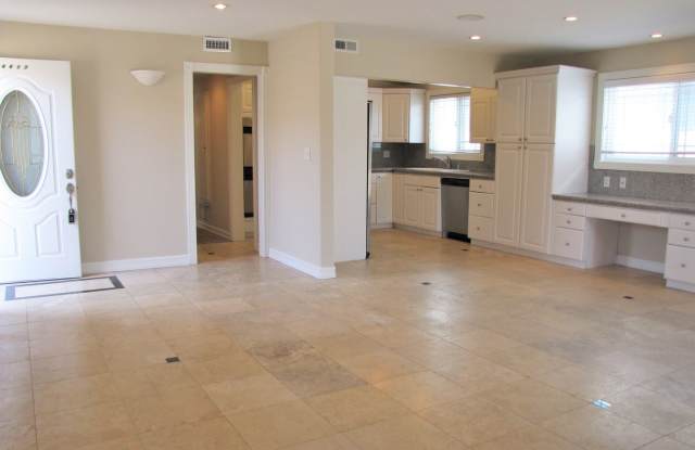 4917 River Gallery 3