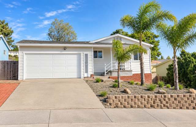 5 Bed 3 Bath Home Close to Campus!! Massive Back Yard! Gallery 4