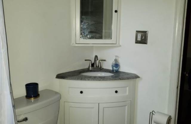 1957 S St Se Gallery 4