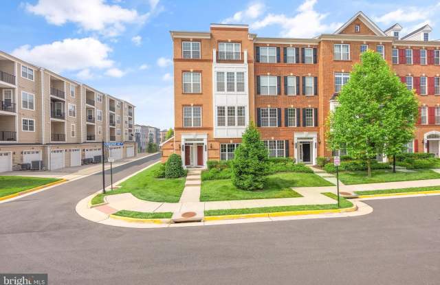 43229 THOROUGHFARE GAP TERRACE - 43229 Thoroughfare Gap Terrace, Loudoun Valley Estates, VA 20148
