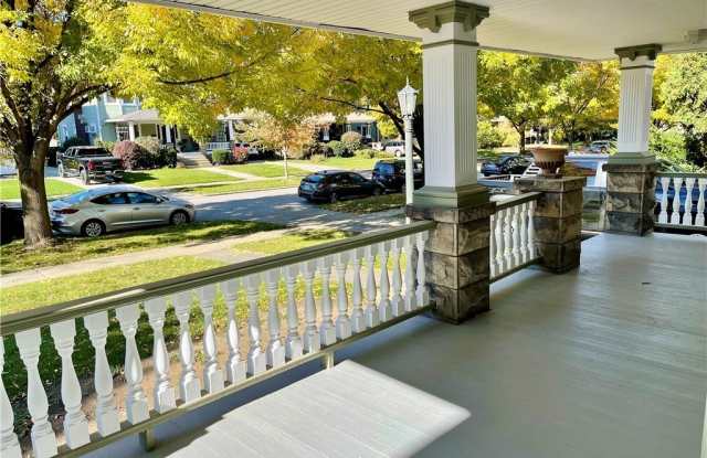 1449 Northland Avenue Gallery 2