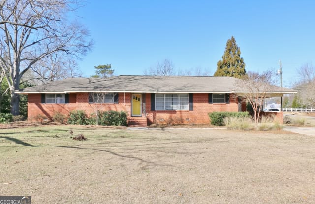 969 S Main St - 969 South Main Street, Madison, GA 30650