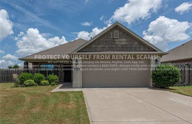 4564 W Wales Drive - 4564 West Wales Drive, Fayetteville, AR 72704 4564 W Wales Drive - 4564 West Wales Drive, Fayetteville, AR 72704