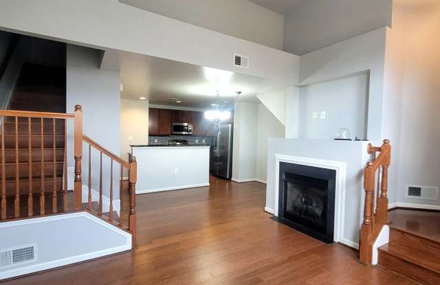 15214 ROSEMONT MANOR Drive Gallery 2