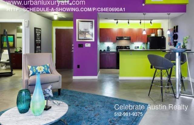 21 Lavaca Gallery 4