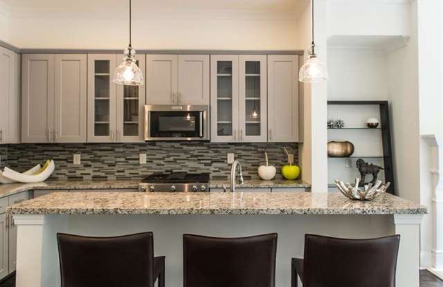 1242 Virginia Court Gallery 2