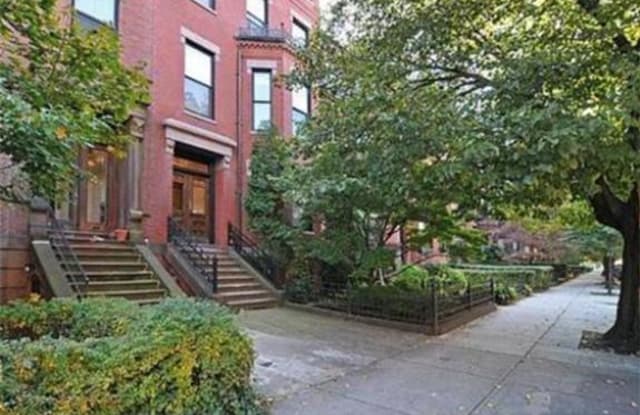 449 Beacon - 449 Beacon St, Boston, MA 02115