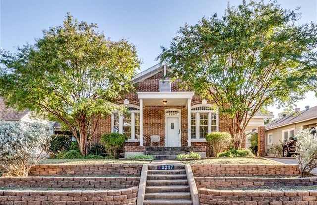 2237 W Rosedale Street S - 2237 West Rosedale Street South, Fort Worth, TX 76110
