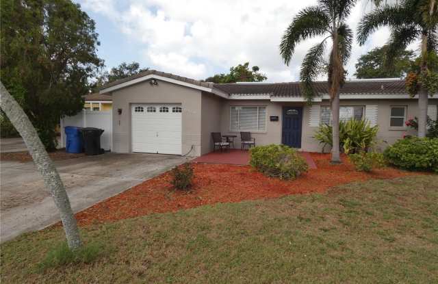 8468 7TH WAY N photos photos