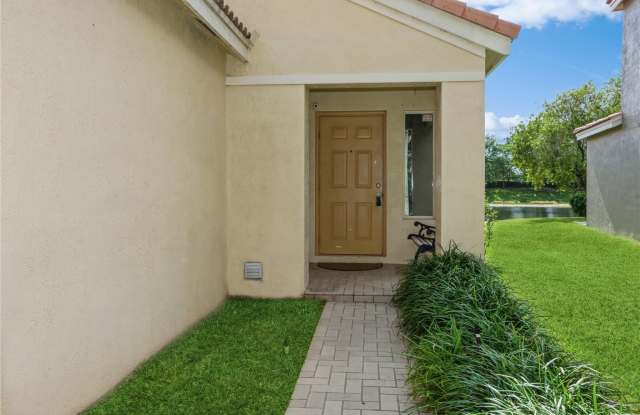 4367 DOGWOOD Circle Gallery 2