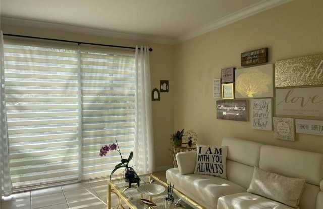 2611 SW 120th Terrace Gallery 2