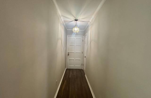 4047 Indian Creek Road Gallery 4