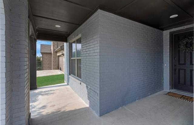 1033 Parkfield Road Gallery 3