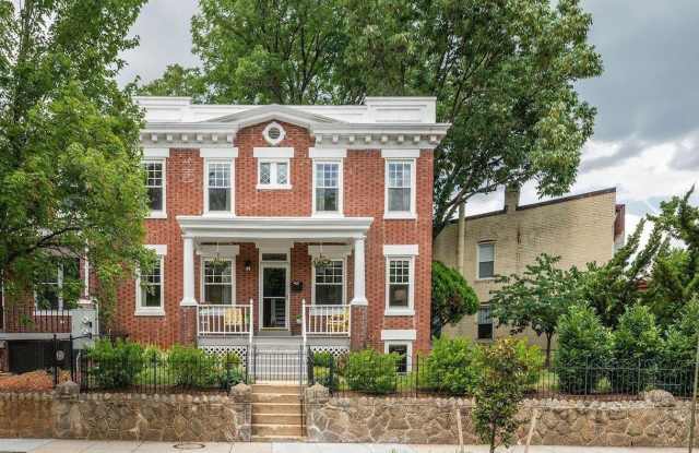 1354 D STREET NE photos photos