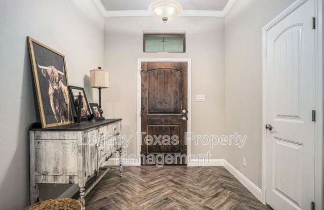 226 Harp Ave Gallery 3