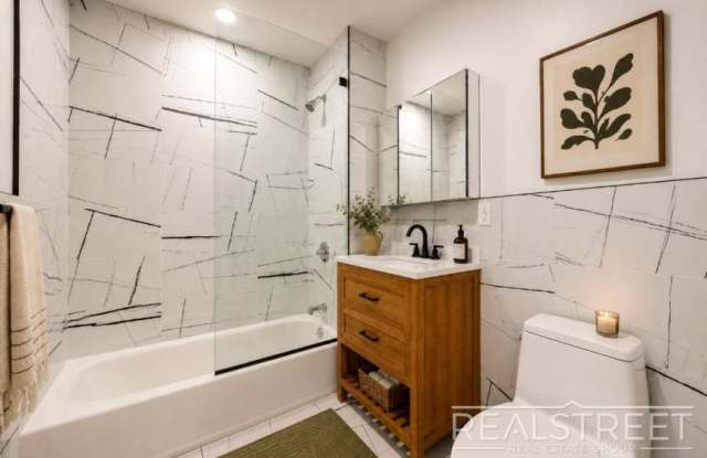 1439 Lincoln Place Gallery 4