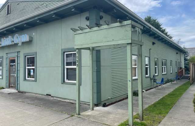7025 California Ave SW #C photos photos