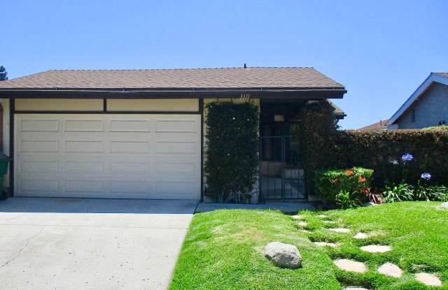 Single Story 3 Bedroom House in Carlsbad photos photos