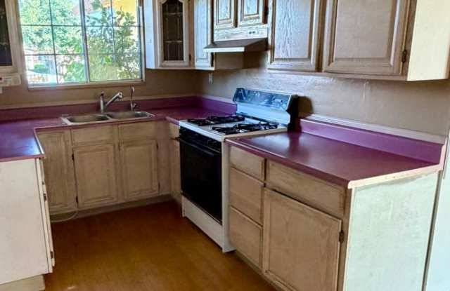 Attractive 3/2 single family home Gallery 4