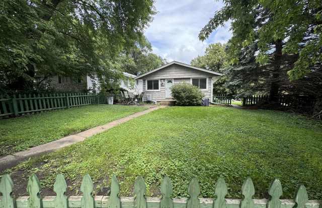 5900 Cedar Lake Road photos photos