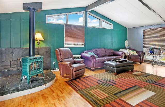 Pets Negotiable, Open Floor Plan and Storage! Available now! Year lease! photos photos