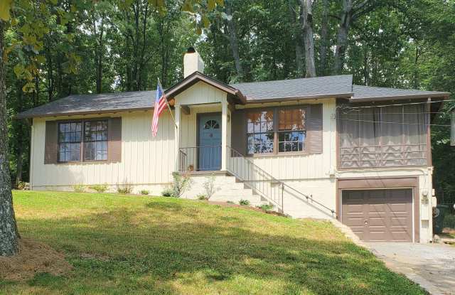 829 Texas Avenue - 829 Texas Avenue, Signal Mountain, TN 37377