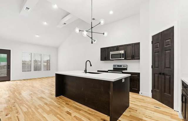 Lot 148 photos photos