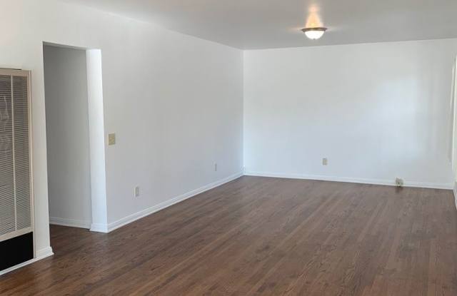 3998 Massachusetts Ave. Gallery 4